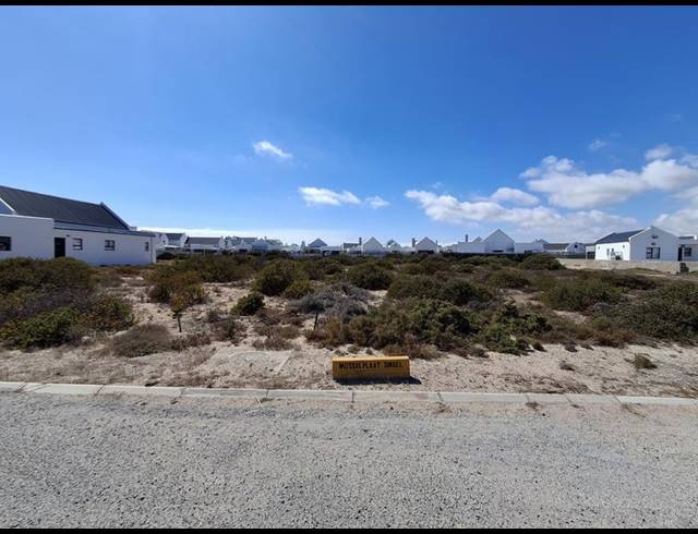 LAND FOR SALE IN BRITANNIA BAY